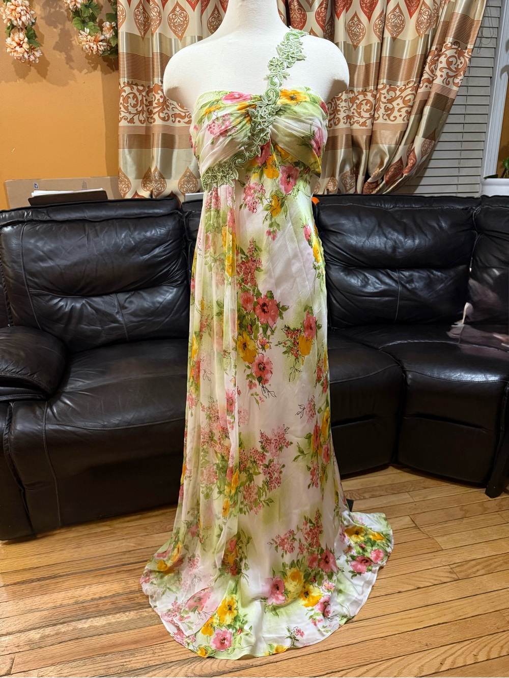 Nightway Vintage Printed Garden Nymph maxi prom or evening dress floraldress